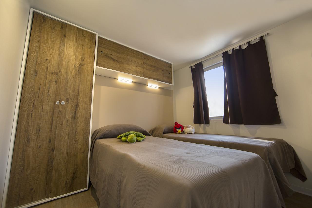 Camping Bergamini Пескиера дел Гарда Екстериор снимка