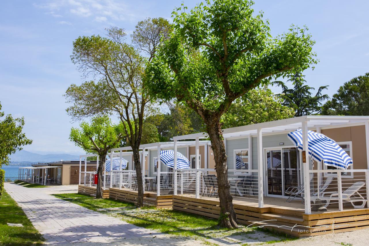Camping Bergamini Пескиера дел Гарда Екстериор снимка